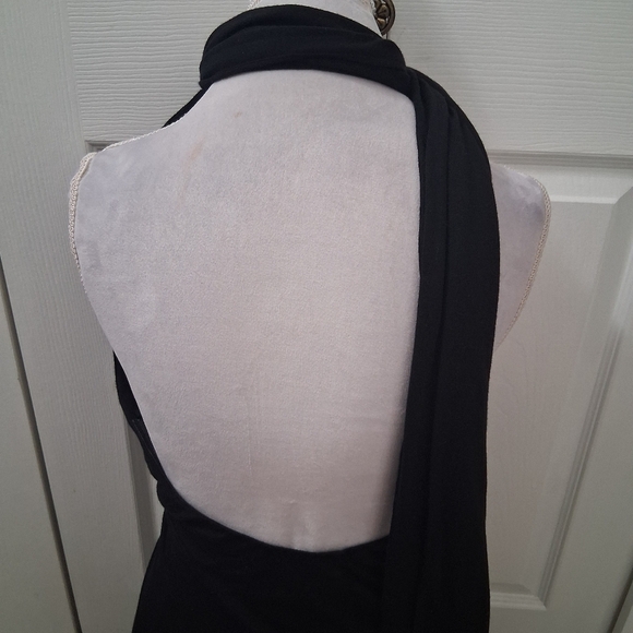 Halston Elegant Black One-Shoulder Dress.  Size 8 (40) - Picture 7 of 9